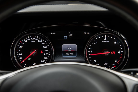 Mercedes-Benz E220 d 12 of 19