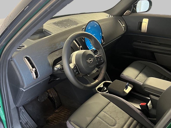 MINI Countryman SE 8 of 11