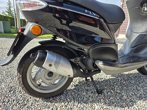 Piaggio Fly 50 3 of 9