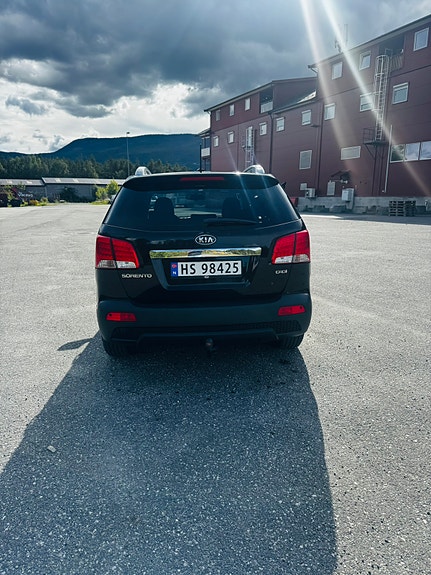 Kia Sorento 4 of 21