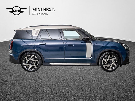 MINI Countryman SE 4 of 12
