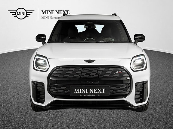 MINI Countryman SE 2 of 12
