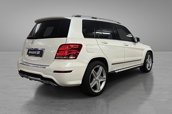 Mercedes-Benz GLK220 4 of 12