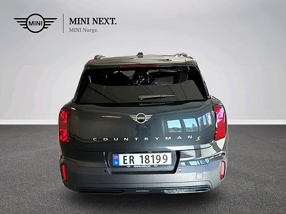 MINI Countryman SE 6 of 12