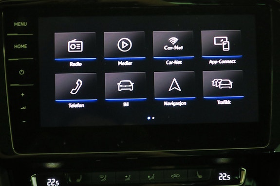 Volkswagen Passat Alltrack 13 of 16