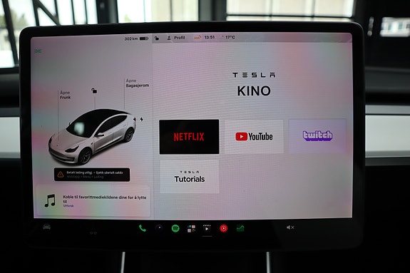 Tesla Model 3 28 of 30