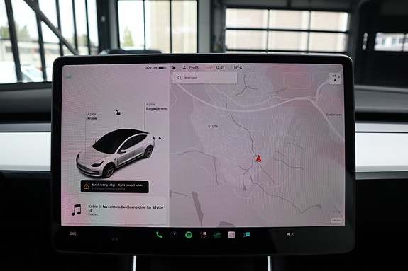 Tesla Model 3 25 of 30