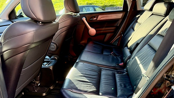 Honda CR-V 7 of 13