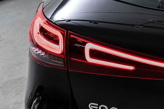 Mercedes-Benz EQA300 6 of 22