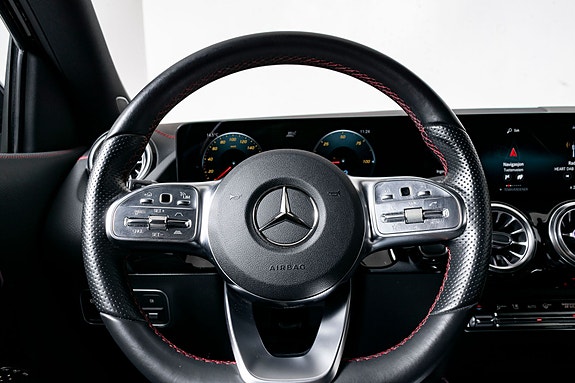 Mercedes-Benz EQA300 12 of 22