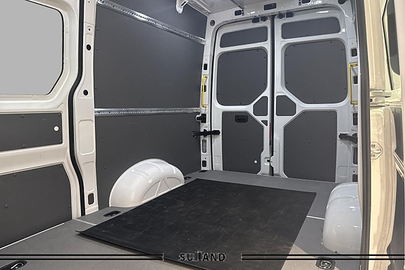 Volkswagen Crafter 8 of 8