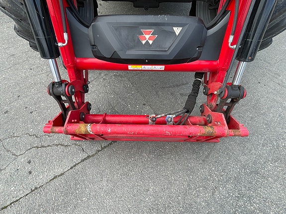 Massey Ferguson 5S.145 Dyna 4 Exclusive 16 of 28