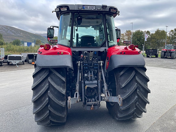 Massey Ferguson 5S.145 Dyna 4 Exclusive 4 of 28