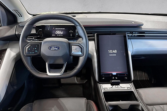 Ford Explorer 9 of 25