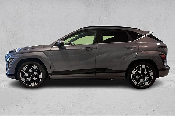 Hyundai Kona 2 of 17