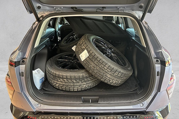 Hyundai Kona 16 of 17