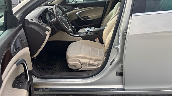 Opel Insignia 21 of 30