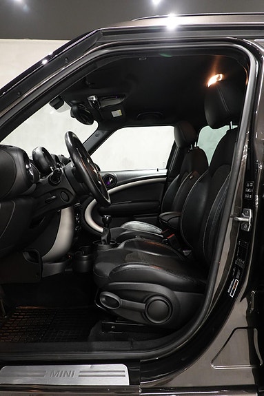 MINI Countryman-Serie 30 of 30