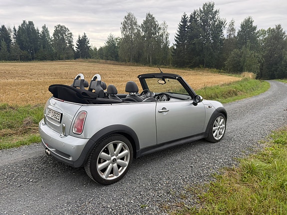 MINI Cooper S 13 of 29