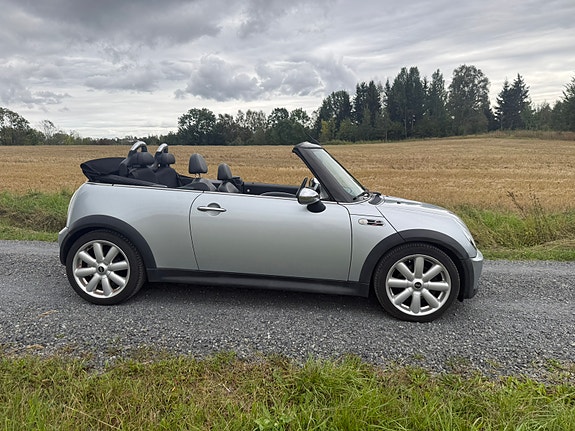 MINI Cooper S 11 of 29