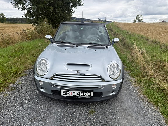 MINI Cooper S 6 of 29