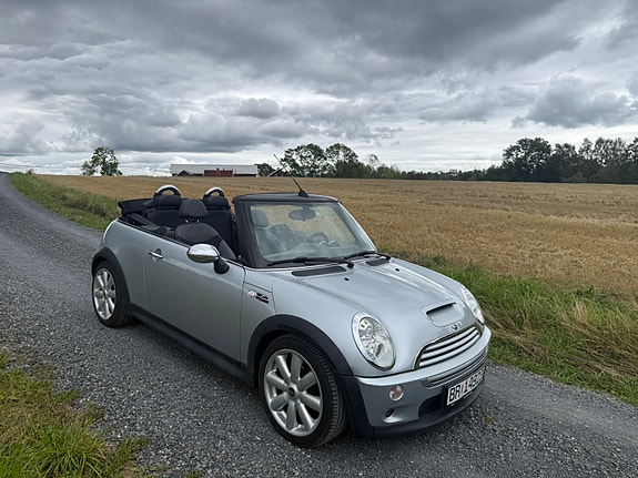 MINI Cooper S 10 of 29