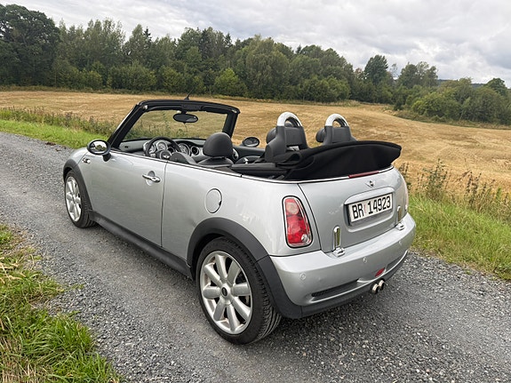 MINI Cooper S 16 of 29