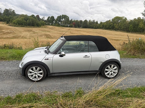 MINI Cooper S 23 of 29