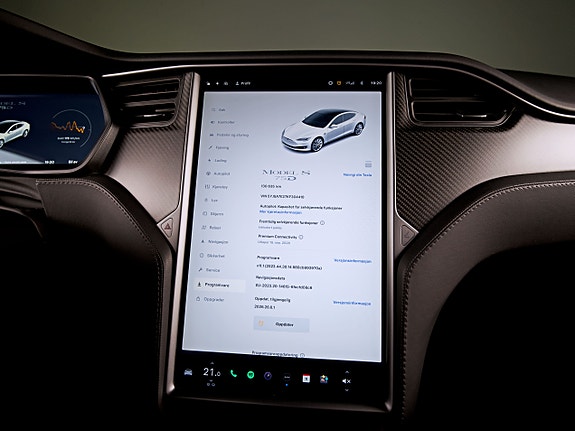 Tesla Model S 19 of 27