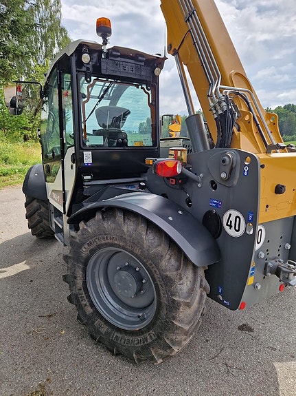 Liebherr T41-7 6 of 13