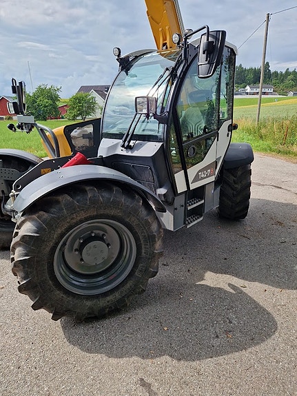 Liebherr T41-7 7 of 13