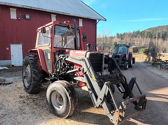 Massey Ferguson 590 3 of 7