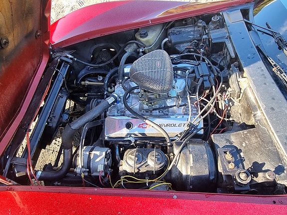 Chevrolet Corvette 15 of 16