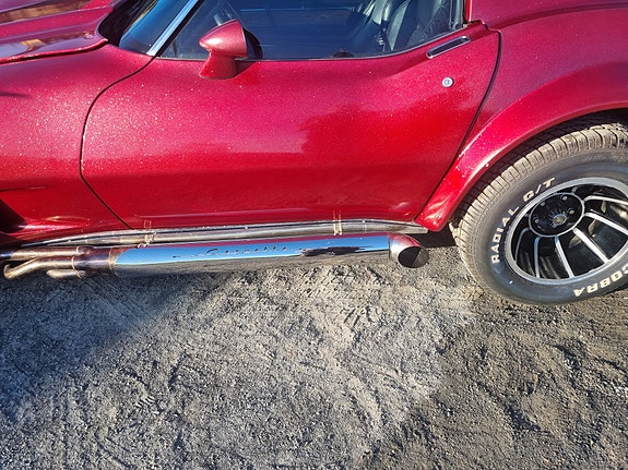 Chevrolet Corvette 8 of 16