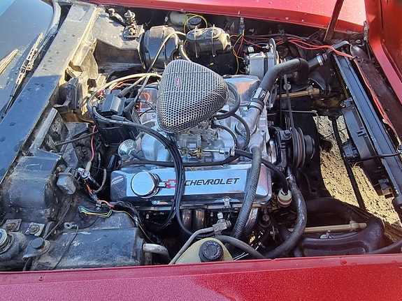 Chevrolet Corvette 16 of 16