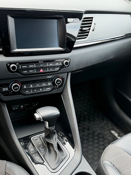 Kia Niro 9 of 16
