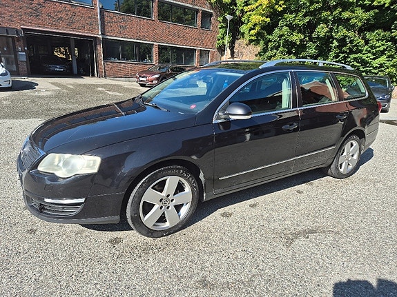 Volkswagen Passat 2 of 8