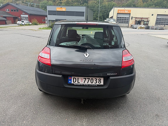 Renault Megane 6 of 13