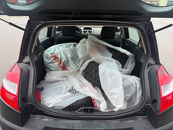 Renault Megane 10 of 13