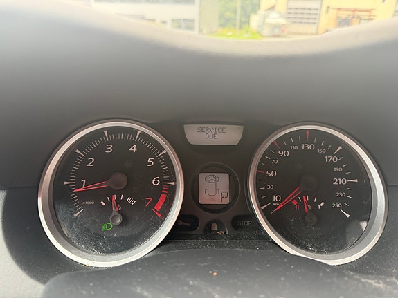 Renault Megane 11 of 13