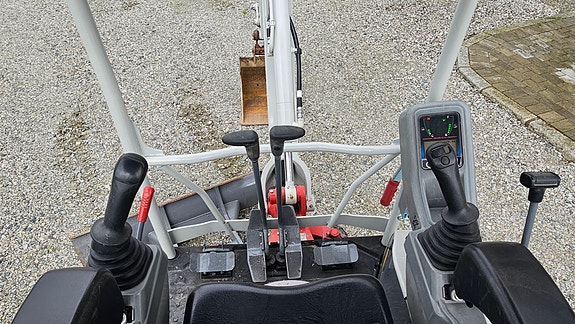 Takeuchi Abs Tb 217r 3 of 4