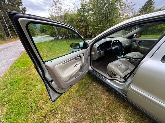 Volvo S60 10 of 15