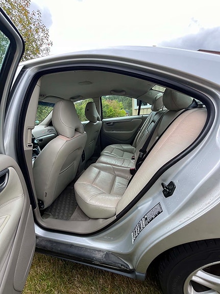Volvo S60 8 of 15