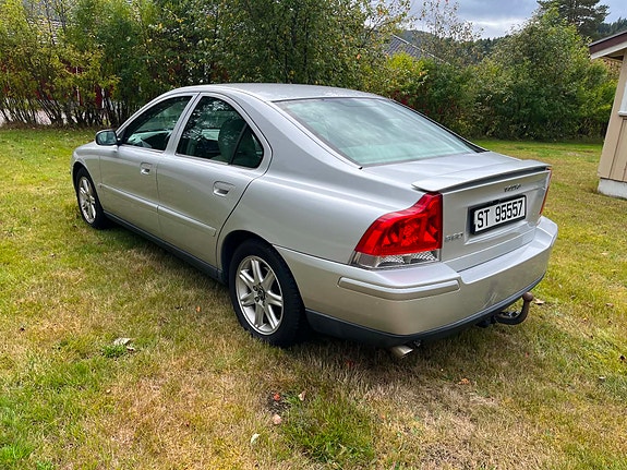 Volvo S60 4 of 15