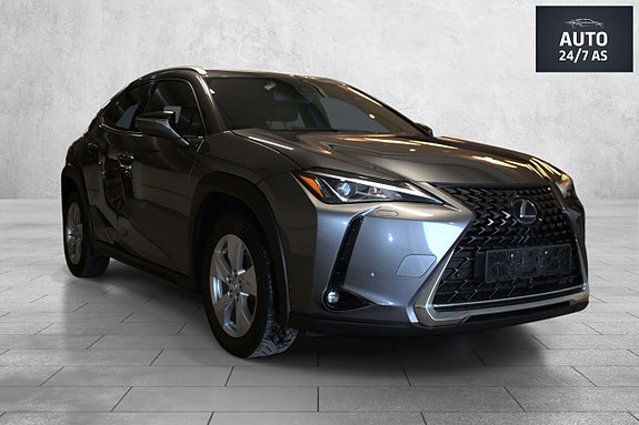 Lexus UX250h 5 of 30