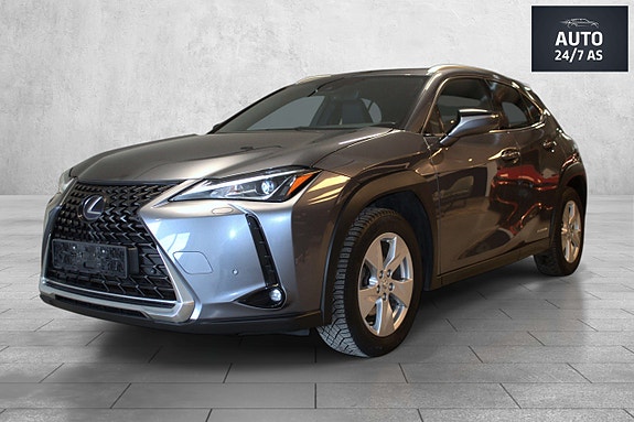 Lexus UX250h 6 of 30