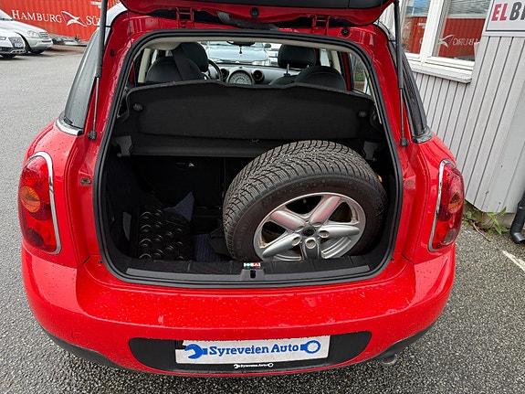 MINI Cooper 11 of 17