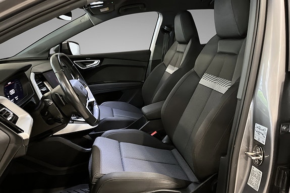 Audi Q4 e-tron 11 of 16