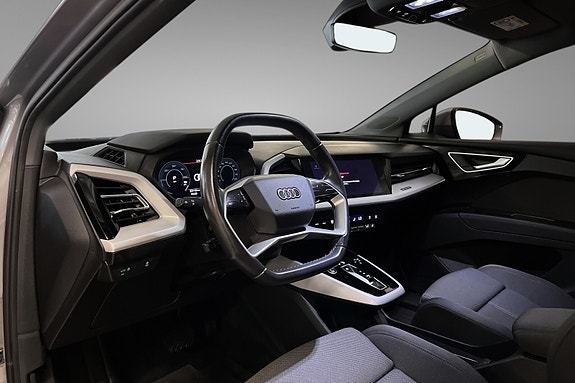 Audi Q4 e-tron 10 of 16