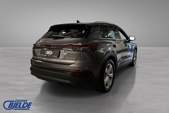 Audi Q4 e-tron 5 of 16
